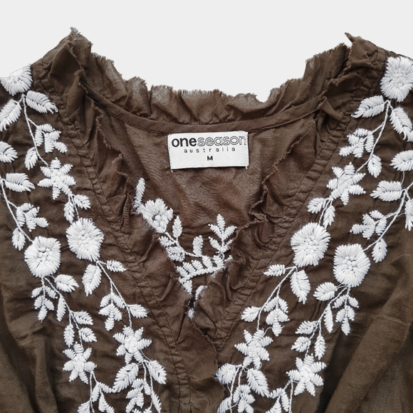 Size- M, One Season Australia embroided dress for women - Picture 5 of 7